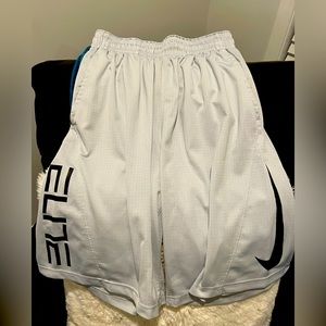 Men’s size large Nike Elite shorts.